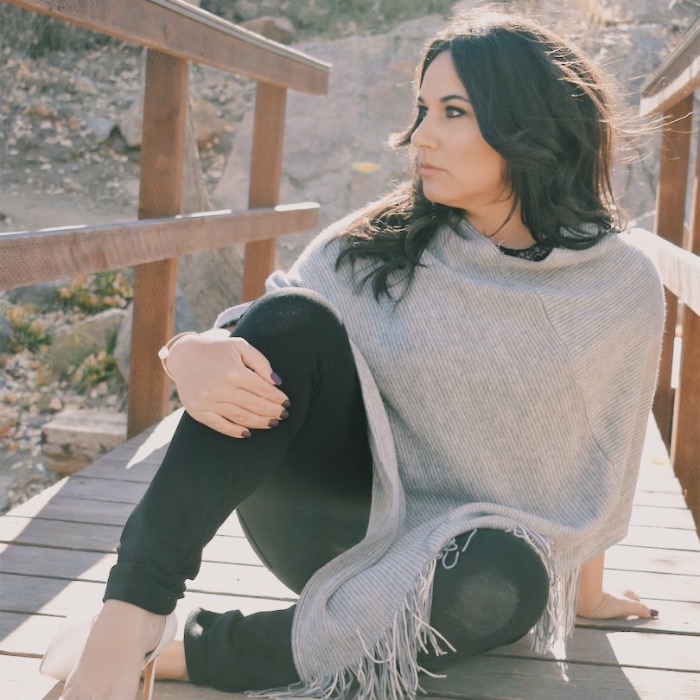 Dr. Yasamine Farshad Naturopathic Doctor, Clinical Herbalist, BioEnergetic Practitioner